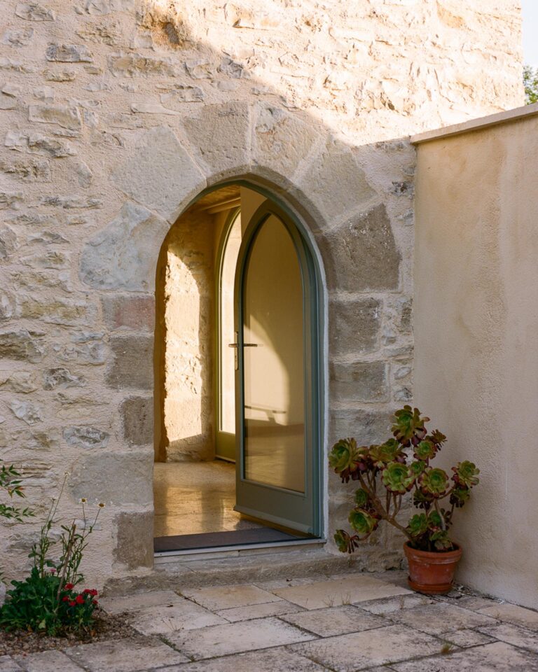 la grange du presbytère - projet livré en 2025 - photographie : Antoine Séguin